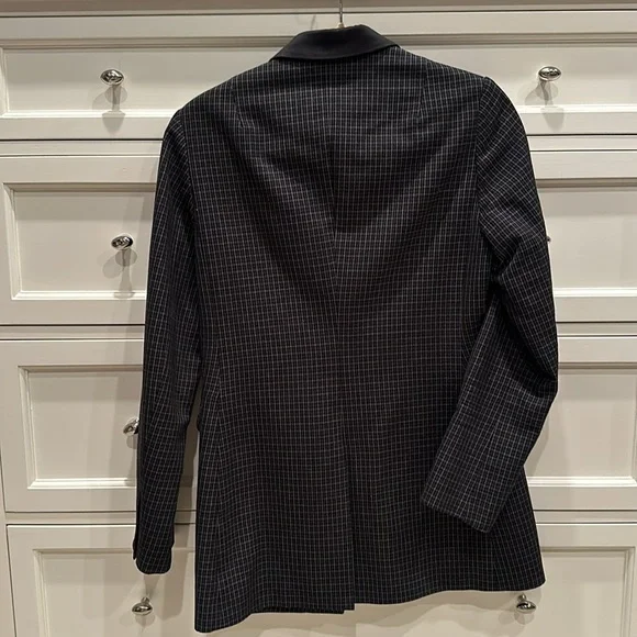 Rag & Bone grey and black plaid blazer; size 4. In excellent condition. - Picture 3 of 3